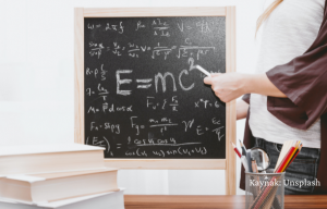 Türkiye’de Matematik ve Fen Bilimleri Alanlarında Öğrenci Performansı ve Başarının Belirleyicileri: TIMSS 2011 Analizi